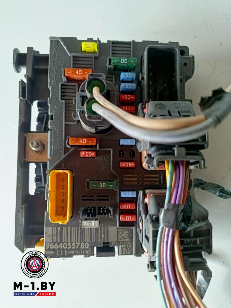 блок предохранителей Peugeot 308 T7 (2007 - 2011), 9664055780BSML11 - фото №1