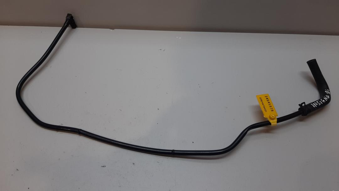 трубка охлаждающей жидкости Opel Insignia 1 поколение (A) 2012, 1.8 л., бензин - фото №1