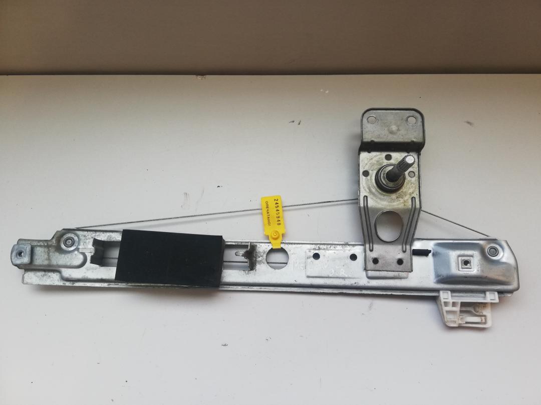 стеклоподъемник задний правый Renault Megane 2 поколение 2002 - фото №1