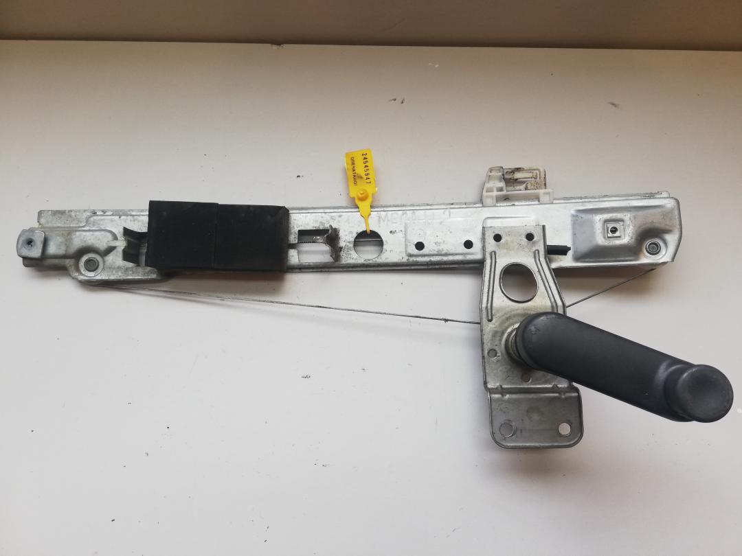 стеклоподъемник задний левый Renault Megane 2 поколение 2002 - фото №1