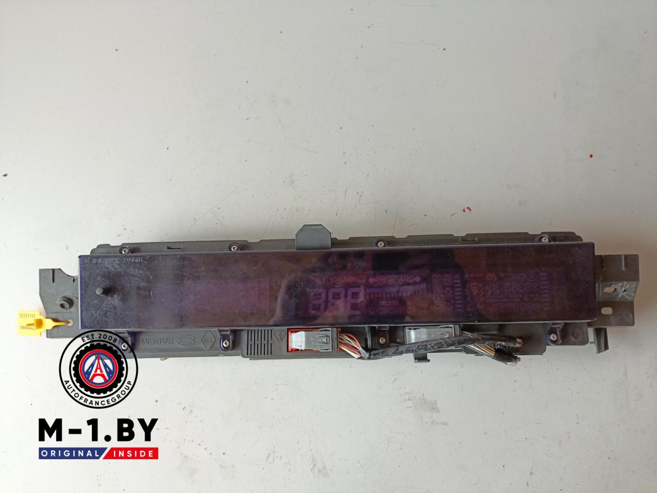 щиток приборов (приборная панель) Renault Espace 4 поколение (2002 - 2006), P8200030530 - фото №1