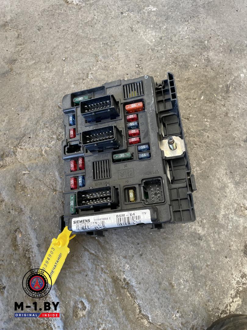 блок предохранителей Peugeot 307 1 поколение (2001 - 2005), 2.0 л., бензин, BSMB4 - фото №1