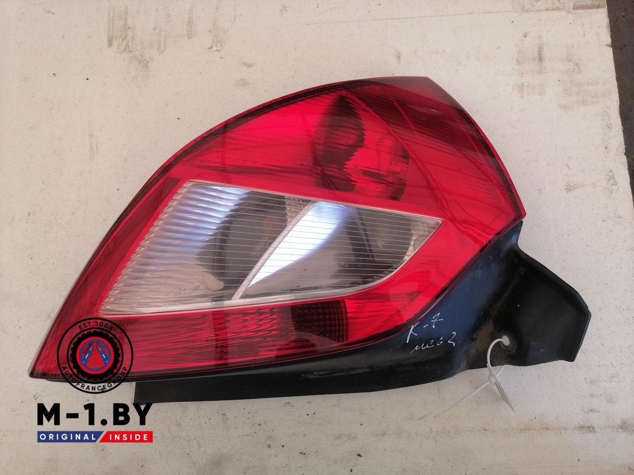фонарь задний левый Renault Megane 2 поколение (2002 - 2006), 8200073236 - фото №1