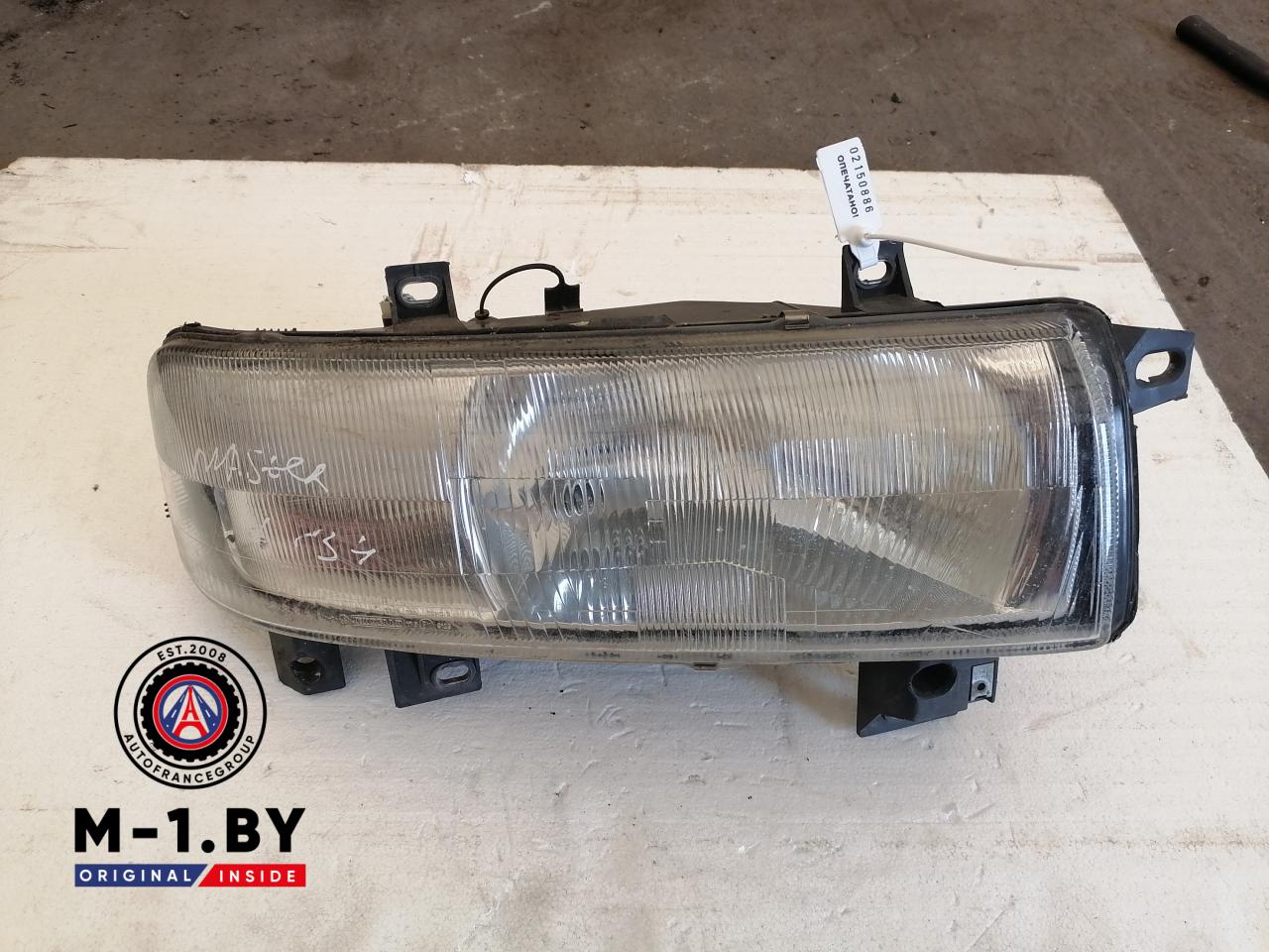 фара правая Renault Master 2 поколение (1998 - 2003), 7700352104 - фото №1