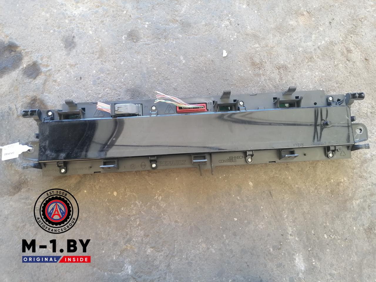 щиток приборов (приборная панель) Renault Scenic 2 поколение (2003 - 2006), P8200494955A - фото №1