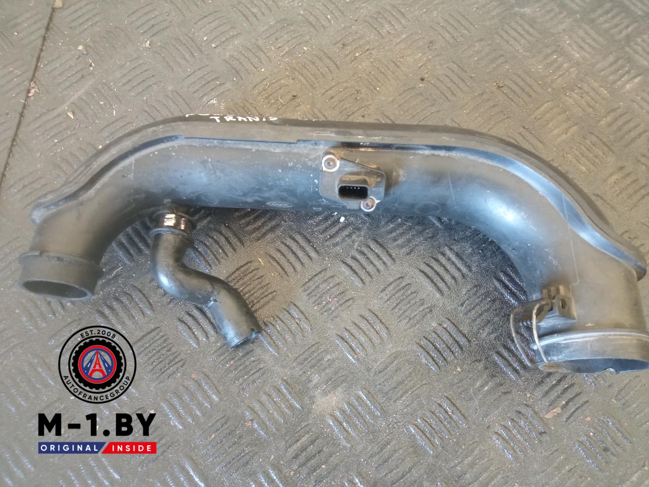 патрубок воздушного фильтра Ford Transit 7 поколение (2006 - 2013) - фото №1