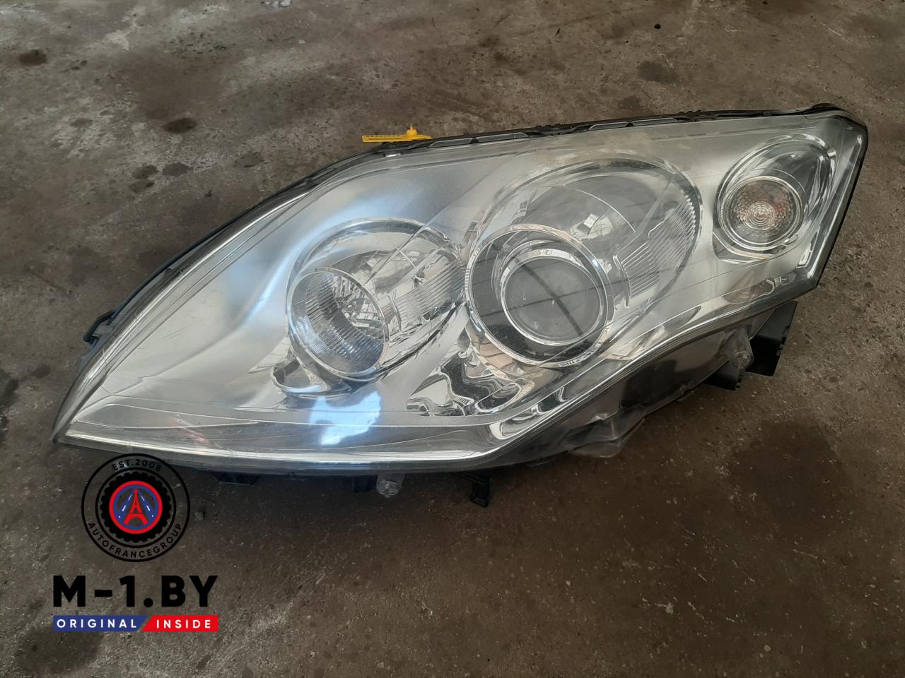 фара левая Renault Laguna 3 поколение 2008, 260600035R - фото №1
