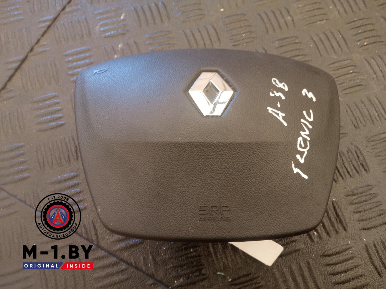 подушка безопасности водителя Renault Scenic 3 поколение (2009 - 2012) - фото №1