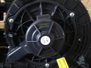 моторчик печки Hyundai ix55 1 поколение 2010, F008330024