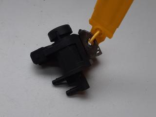 клапан управления турбиной (актуатор) Volkswagen Golf 4 поколение 2001, 1.9 л., дизель, 1J0906283A