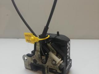 замок двери задней правой Renault Scenic 2 поколение 2003