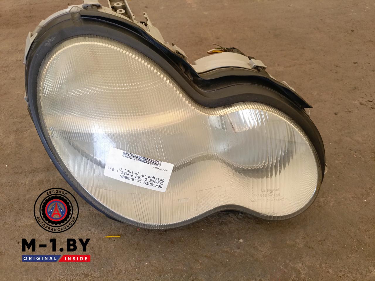 фара правая Mercedes-Benz C-Класс W203/S203/CL203 (2000 - 2004) - фото №1