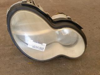 фара правая Mercedes-Benz C-Класс W203/S203/CL203 (2000 - 2004)