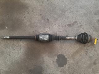 полуось передняя правая (приводной вал, ШРУС) Renault Laguna 1 поколение [рестайлинг] (1998 - 2001), 1.9 л., дизель, 8200063808