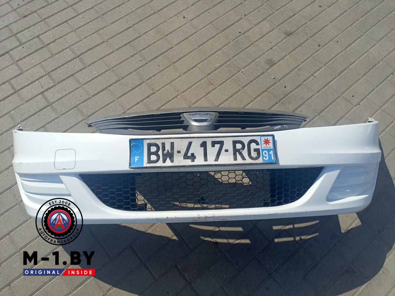 бампер передний Renault Logan 1 поколение (2004 - 2009), универсал - фото №1