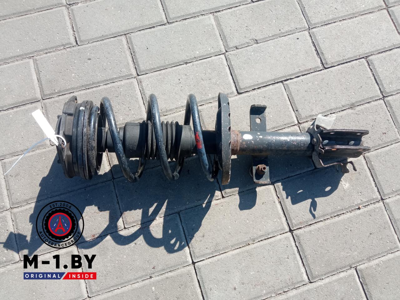 стойка передняя правая Renault Scenic 3 поколение (2009 - 2012) - фото №1