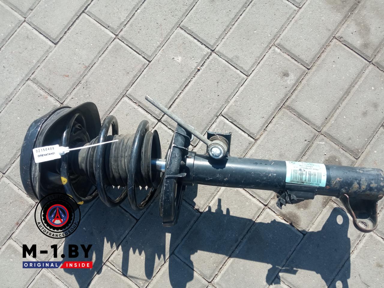 стойка передняя левая Mercedes-Benz C-Класс W203/S203/CL203 (2000 - 2004) - фото №1