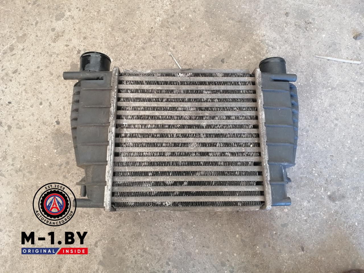 интеркулер Renault Clio 3 поколение (2005 - 2009), 8200471885 - фото №1