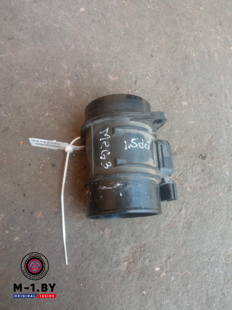 расходомер воздуха Renault Megane 3 поколение (2008 - 2014), 1.5 л., дизель, 8200682558B - фото №1