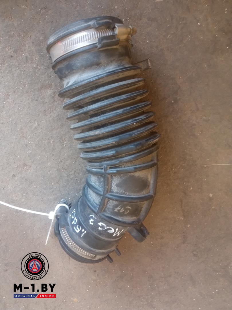 патрубок воздушного фильтра Renault Megane 3 поколение (2008 - 2014), 1.5 л., дизель - фото №1