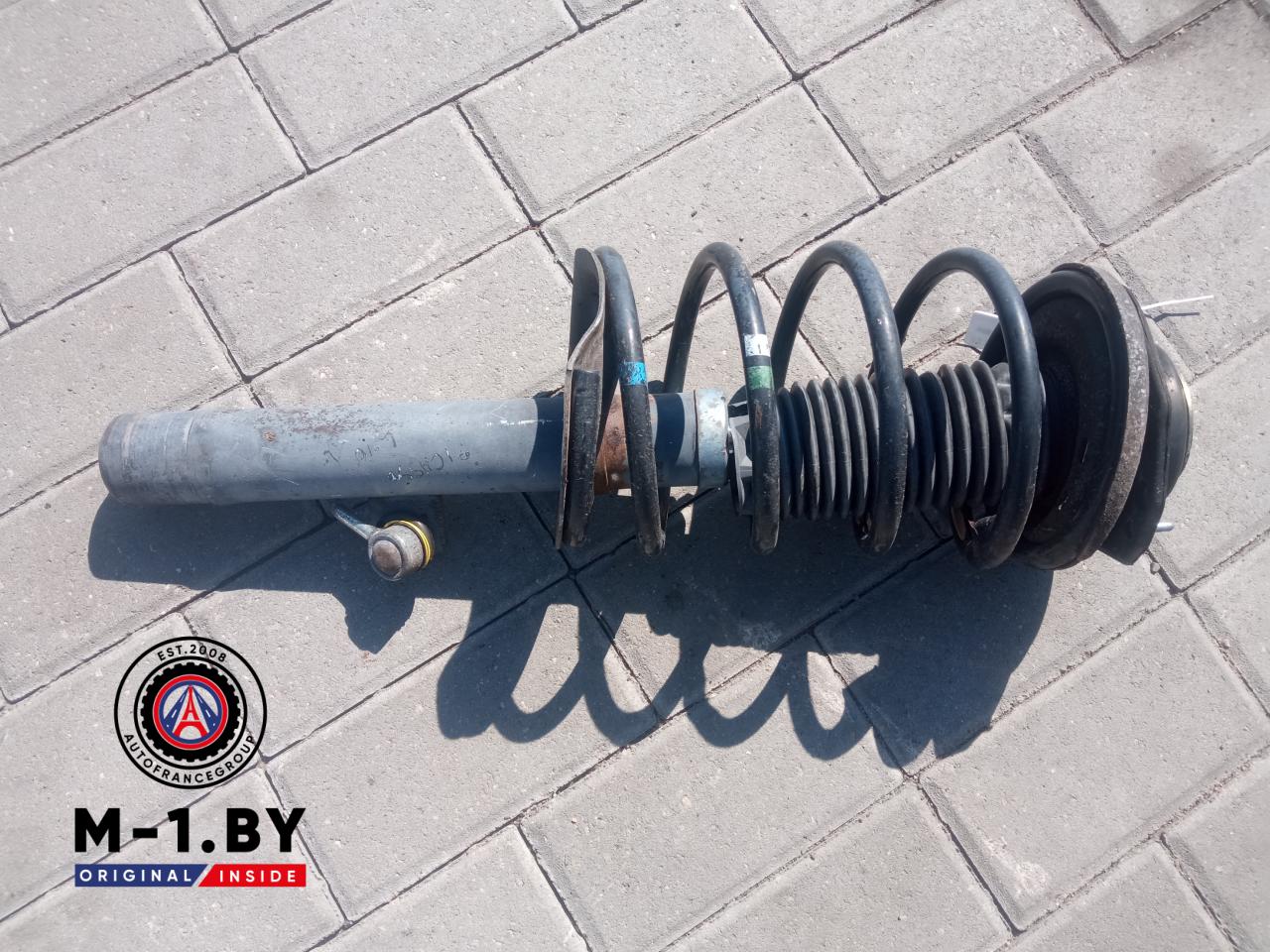 стойка передняя правая Citroen Xsara Picasso 1 поколение (1999 - 2004) - фото №1