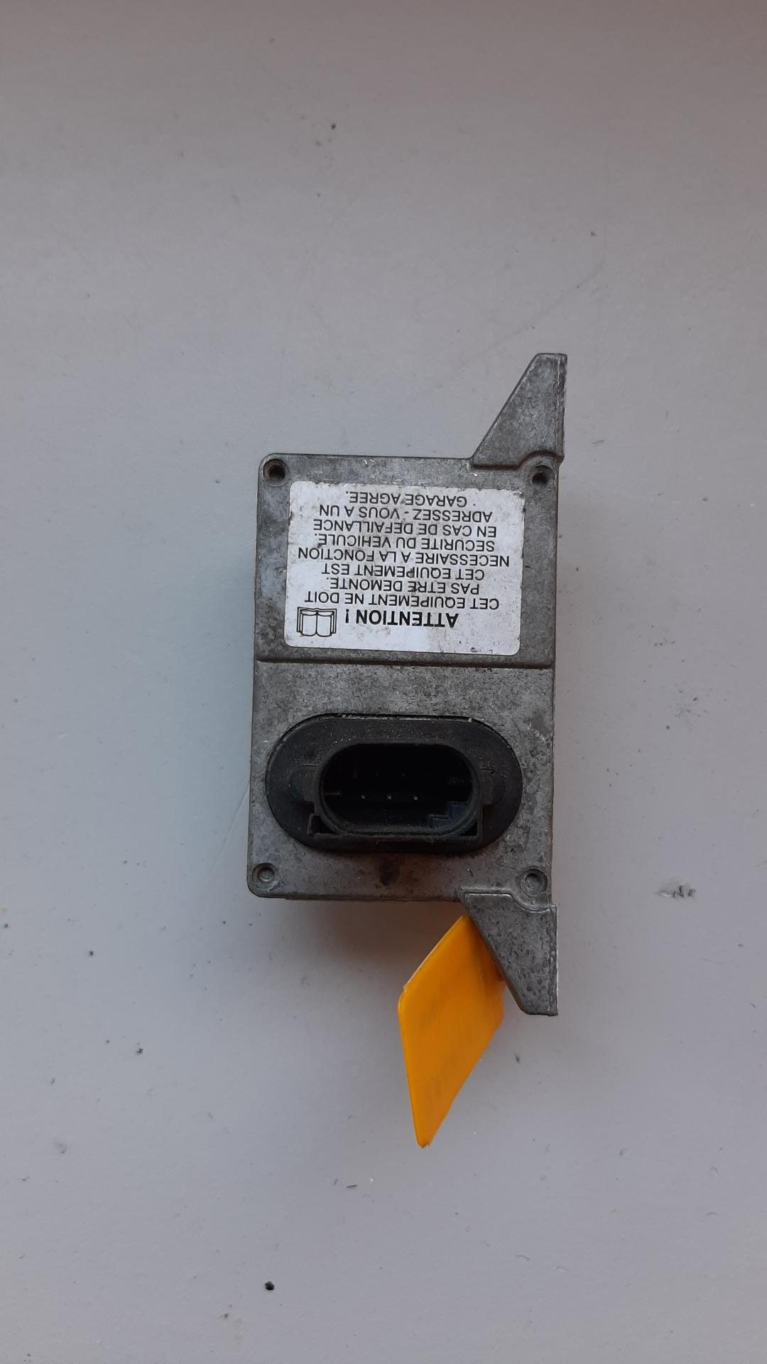 датчик ускорения Renault Laguna 2 поколение 2002, 8200301391 - фото №1