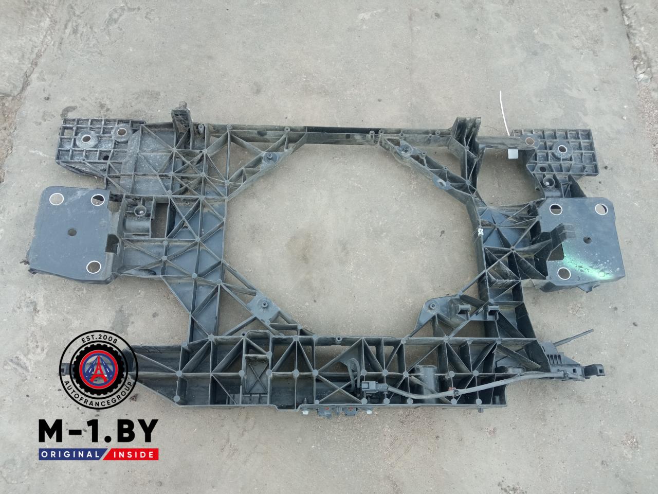 диффузор вентилятора Renault Scenic 2 поколение (2003 - 2006), 1.5 л. - фото №1