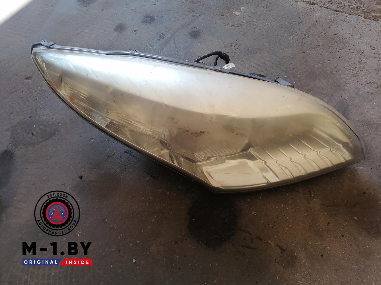 фара правая Renault Megane 3 поколение (2008 - 2014), 1305515077, 1305236457 - фото №1