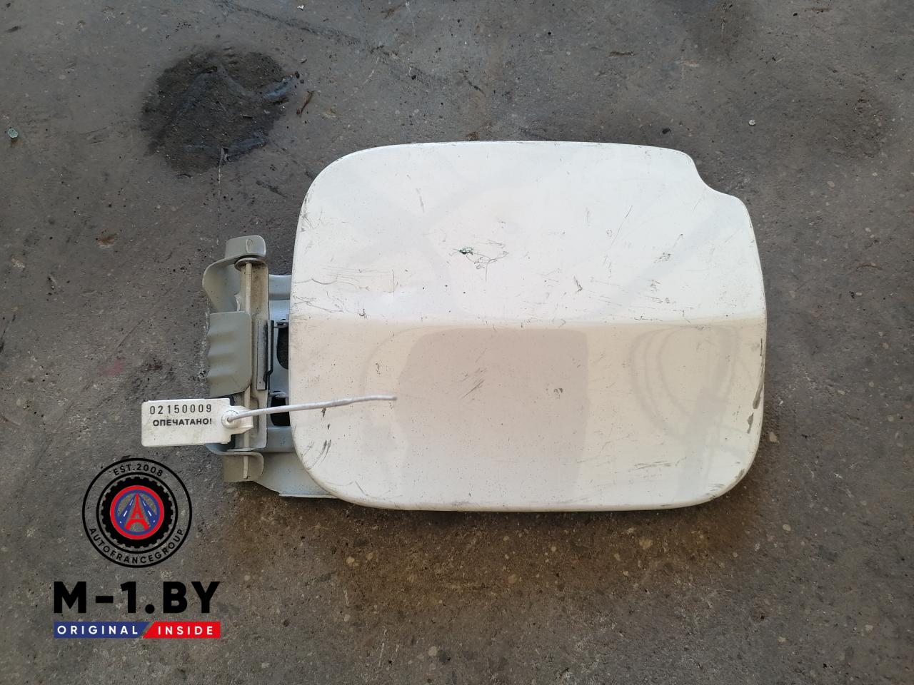 лючок топливного бака Renault Duster 1 поколение (2010 - 2015), дизель, 84R154A - фото №1