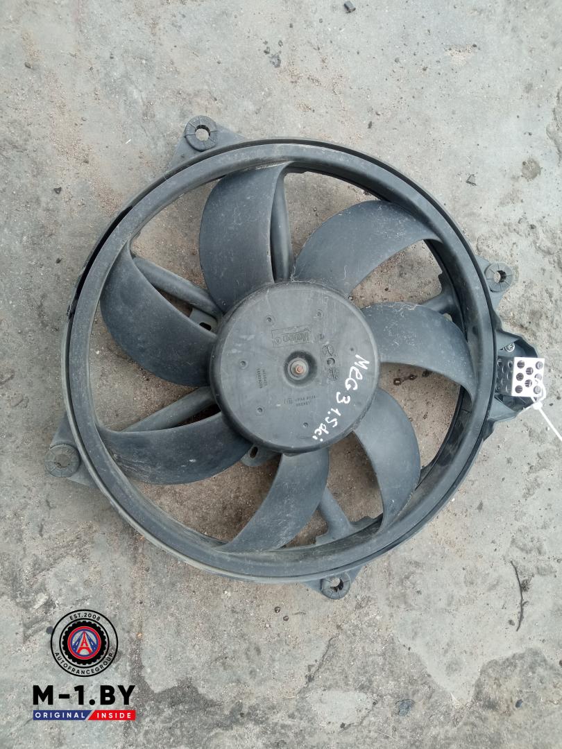 вентилятор радиатора Renault Megane 3 поколение 2011, 217810898R - фото №1