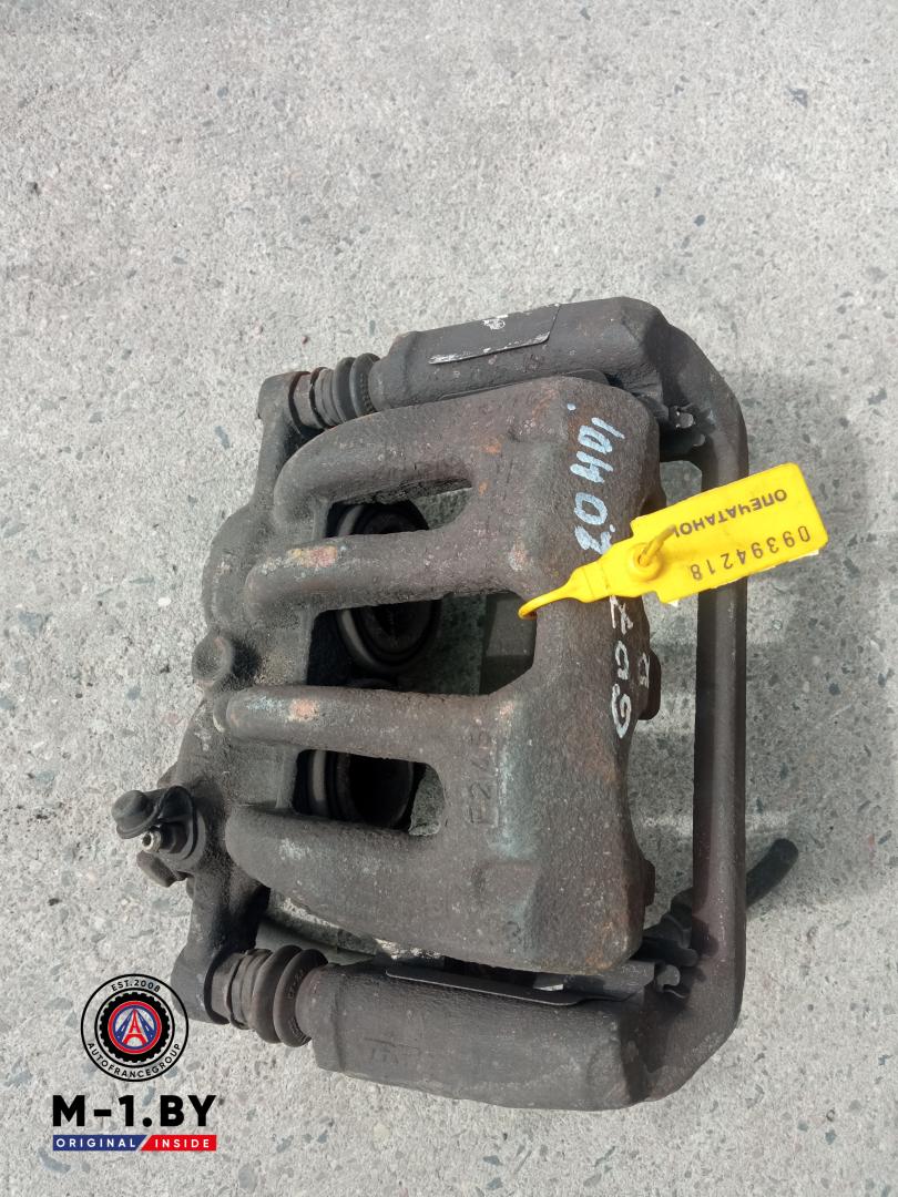 суппорт передний правый Peugeot 607 1 поколение (2000 - 2004), 2.0 л., дизель - фото №1