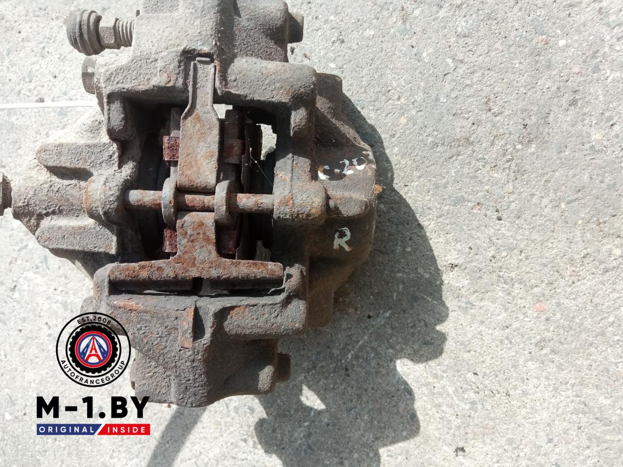 суппорт задний правый Mercedes-Benz C-Класс W203/S203/CL203 (2000 - 2004) - фото №1