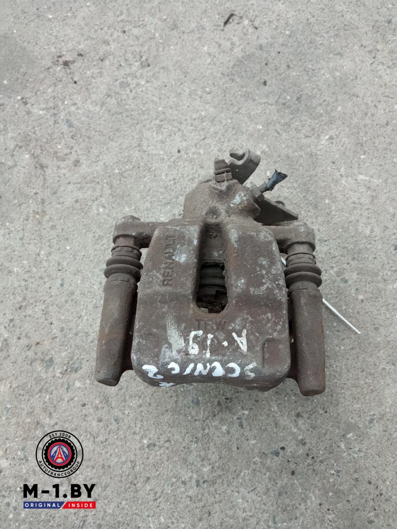 суппорт задний правый Renault Scenic 2 поколение (2003 - 2006) - фото №1