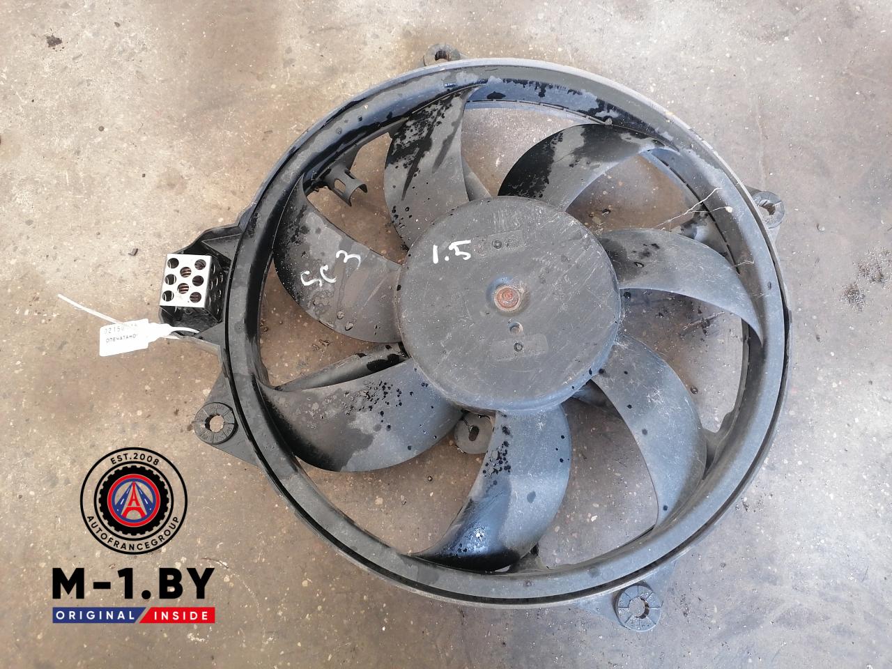 вентилятор радиатора Renault Scenic 3 поколение (2009 - 2012), 1.5 л., дизель, 214810898R - фото №1