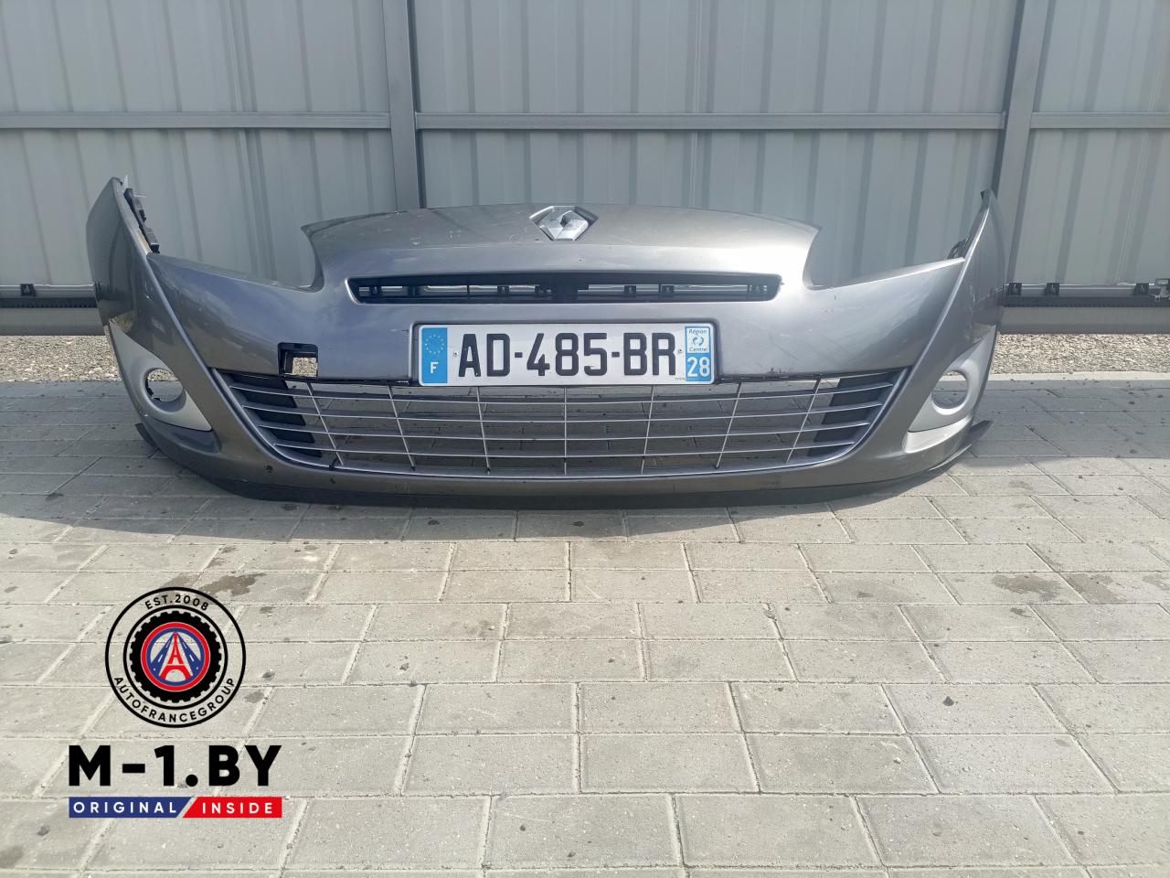 бампер передний Renault Scenic 3 поколение (2009 - 2012) - фото №1