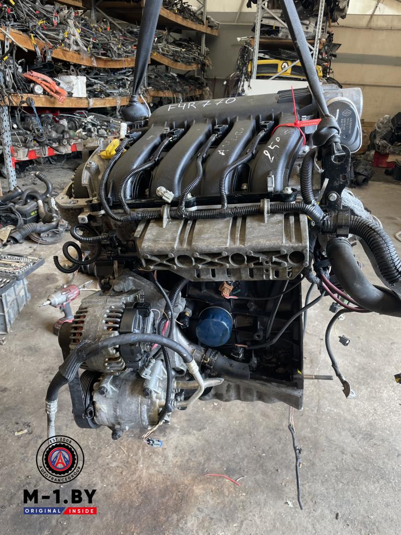 двигатель Renault Scenic 2 поколение (2003 - 2006), 2.0 л., бензин, F4R770 - фото №1