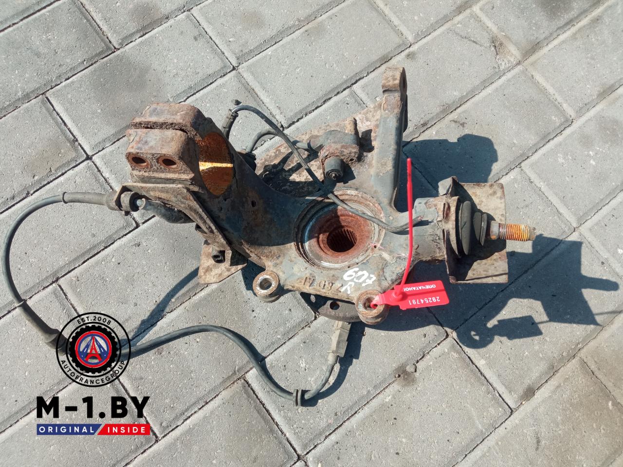 ступица передняя правая Peugeot 607 1 поколение (2000 - 2004) - фото №1