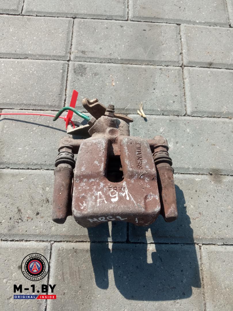 суппорт задний левый Renault Megane 2 поколение (2002 - 2006) - фото №1