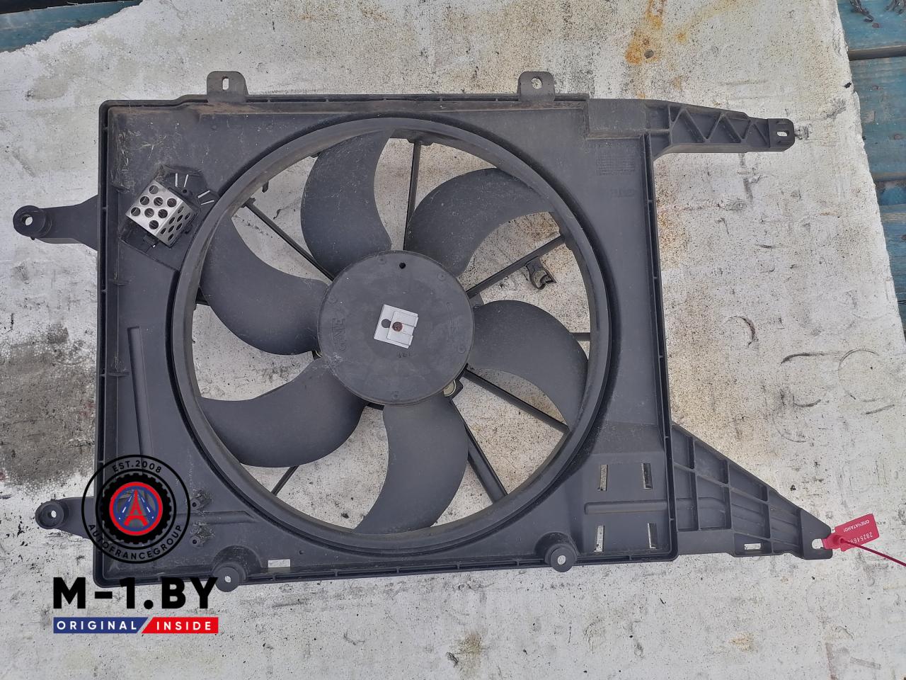 вентилятор радиатора Renault Scenic 1 поколение (1996 - 1999), 1.6 л., бензин, 8200065257 - фото №1