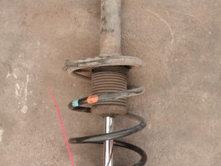 стойка передняя левая Toyota Corolla 9 поколение (E120/E130) (2000 - 2004), 1.3 л., бензин