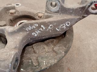 ступица передняя правая Volvo V70 2 поколение (2000 - 2005), 2.4 л., бензин