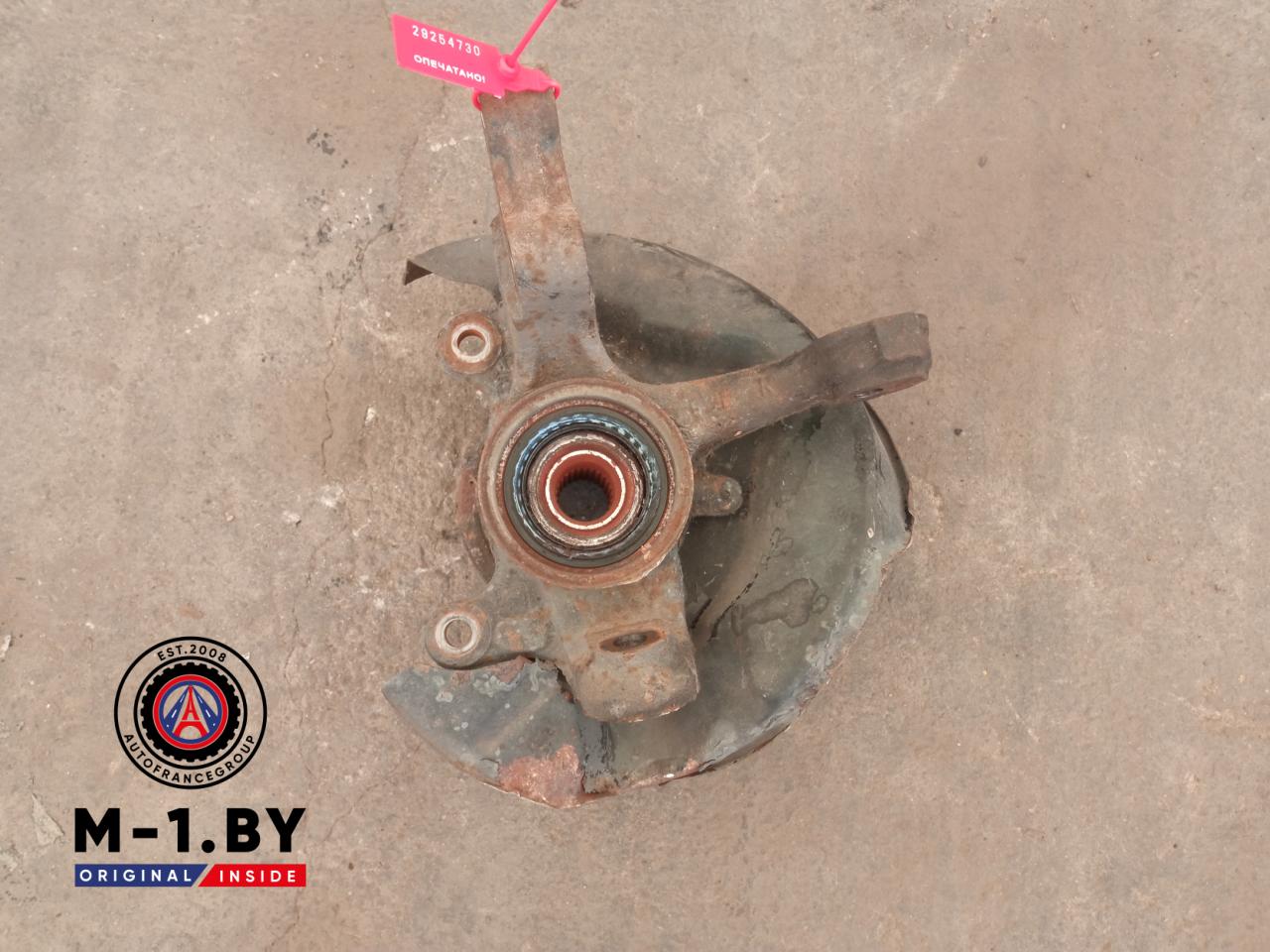 ступица передняя правая Volvo V70 2 поколение (2000 - 2005), 2.4 л., бензин - фото №1