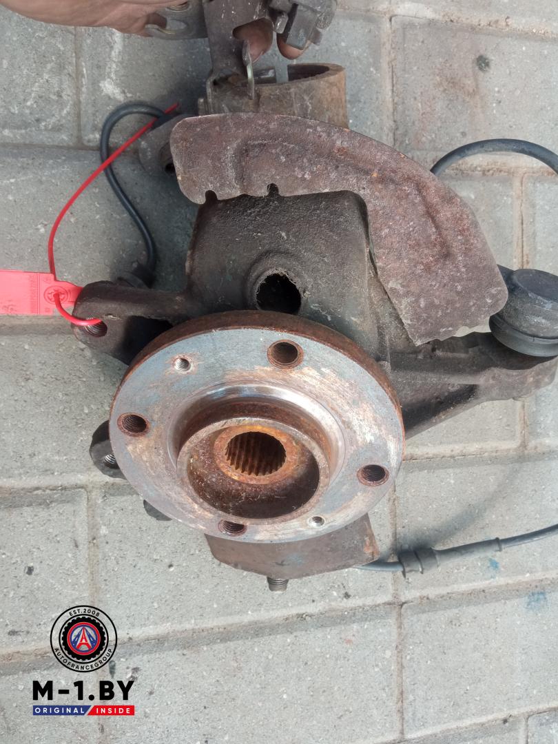 ступица передняя левая Peugeot 607 1 поколение (2000 - 2004), 2.2 л., дизель - фото №1