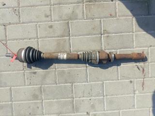 полуось передняя правая (приводной вал, ШРУС) Renault Laguna 2 поколение (2001 - 2005), 1.8 л., бензин, АКПП, 8200387522