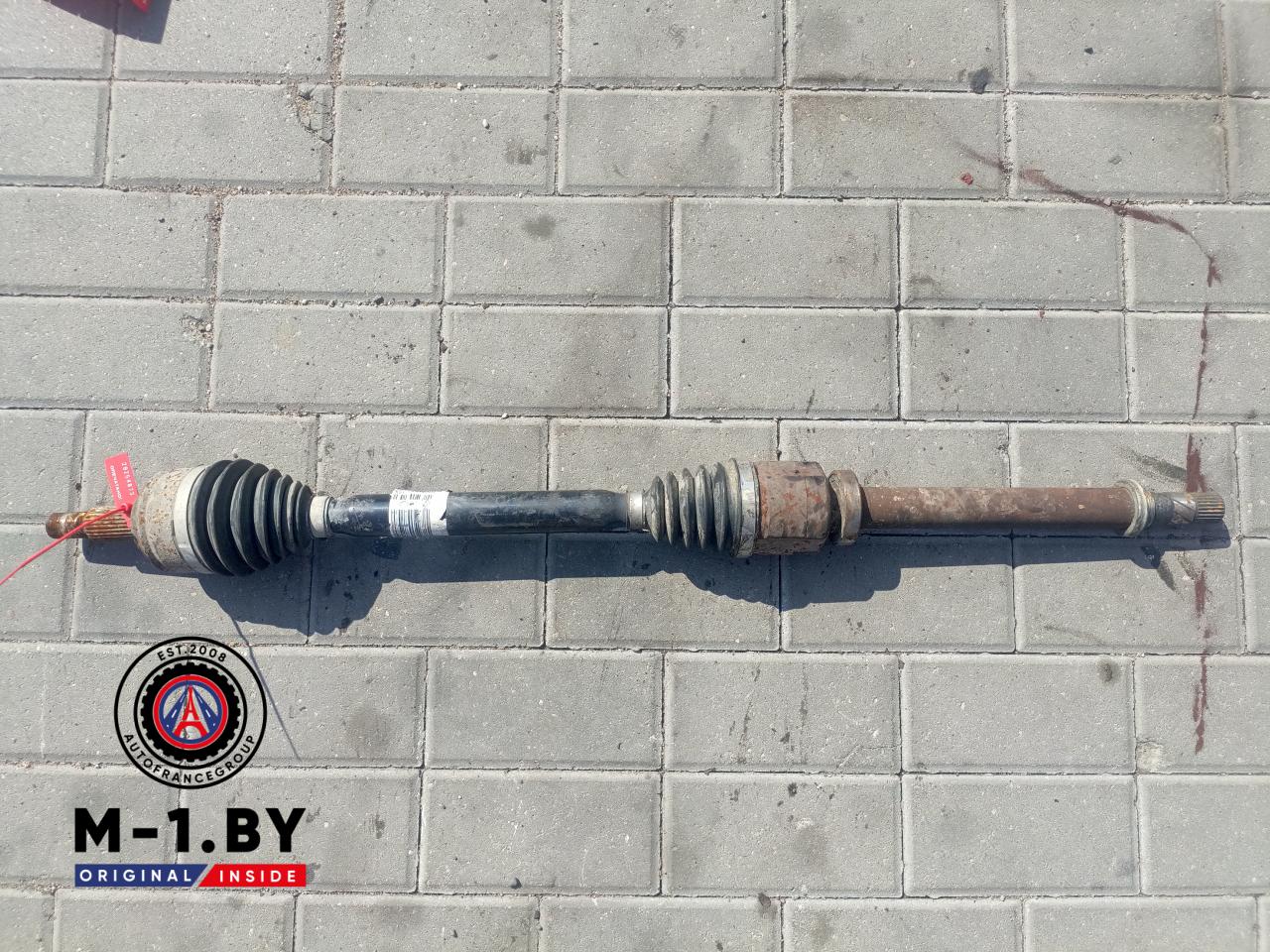 полуось передняя правая (приводной вал, ШРУС) Renault Laguna 3 поколение (2007 - 2012), 1.5 л., дизель, 8200934677 - фото №1