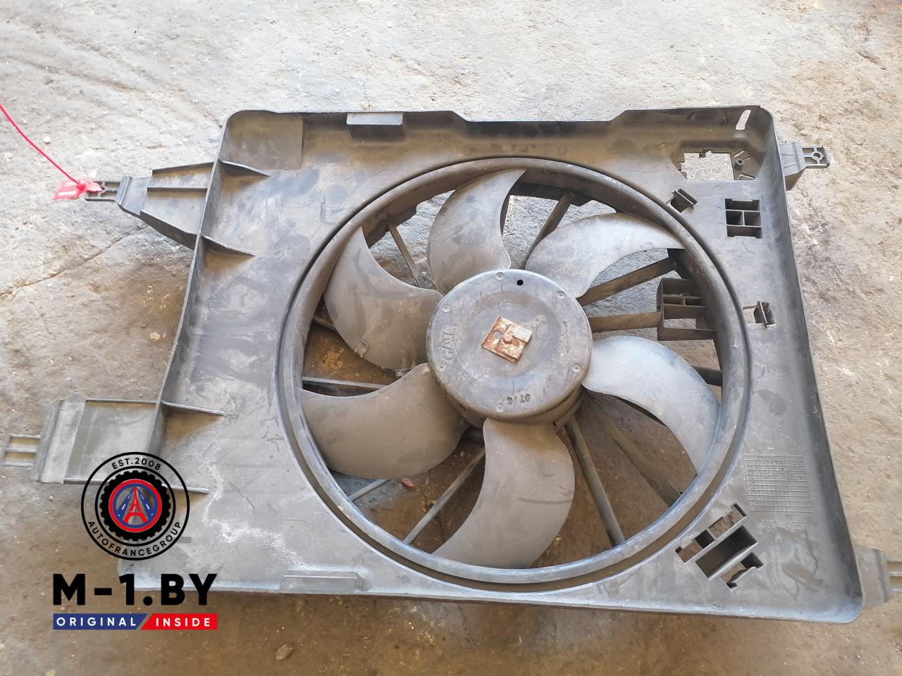 вентилятор радиатора Renault Scenic 2 поколение (2003 - 2006), 8200151465 - фото №1