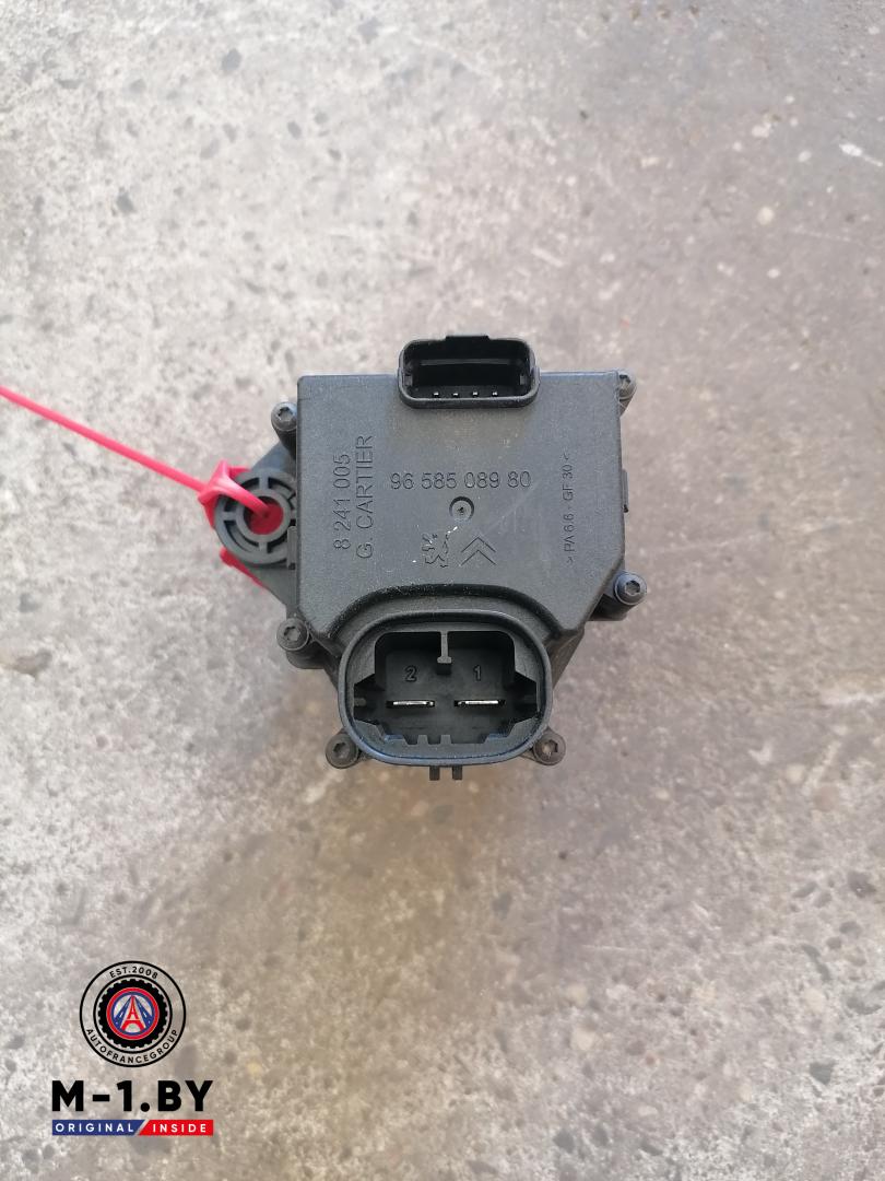 блок управления вентилятором (реле) Peugeot 3008 1 поколение (2010 - 2013), 9658509890 - фото №1