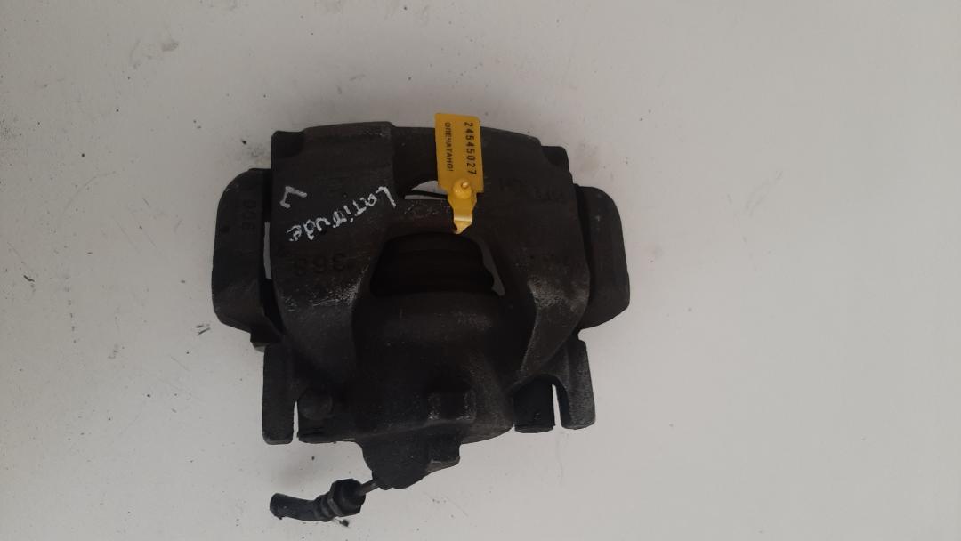 суппорт передний левый Renault Latitude 1 поколение 2011, 2.0 л., дизель - фото №1