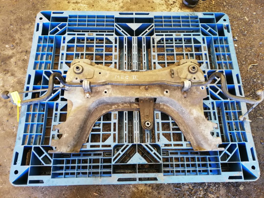 балка подвески передняя (подрамник) Renault Megane 2 поколение 2002 - фото №1