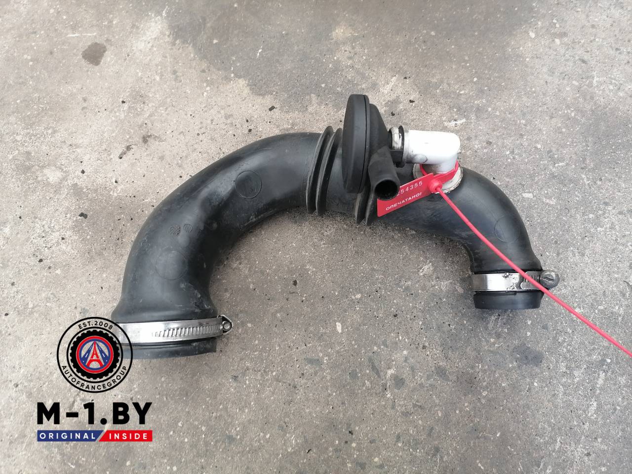 патрубок интеркулера Renault Logan 1 поколение (2004 - 2009), 1.5 л., дизель, 8200331958 - фото №1